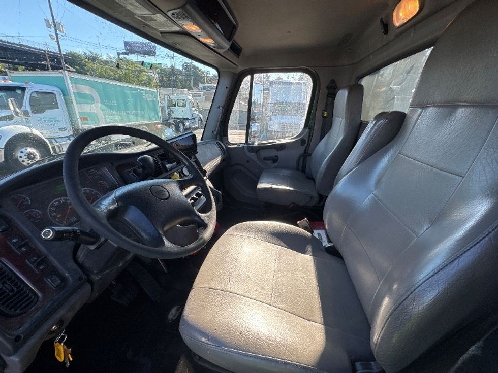 Flatbed Truck-Light and Medium Duty Trucks-Freightliner-2019-M2-North Bergen-NJ-113,549\n\t\tmiles-$ 45,500 - Image 14