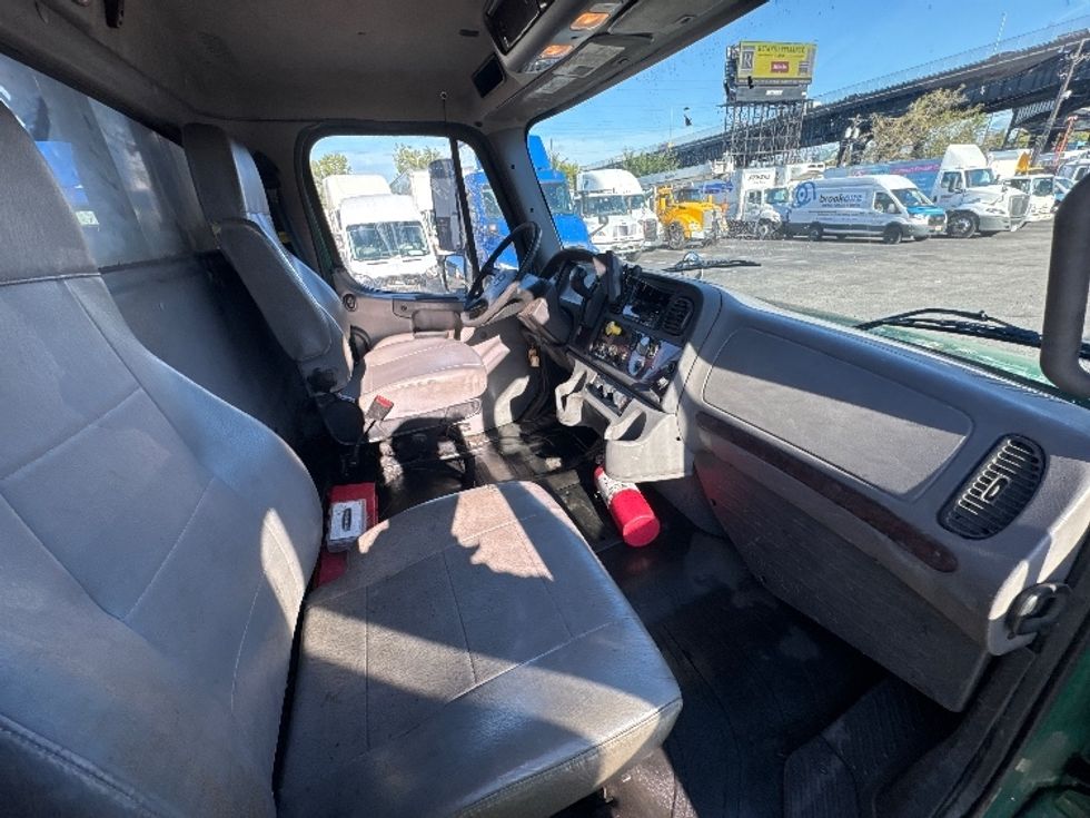 Flatbed Truck-Light and Medium Duty Trucks-Freightliner-2019-M2-North Bergen-NJ-113,549\n\t\tmiles-$ 45,500 - Image 19