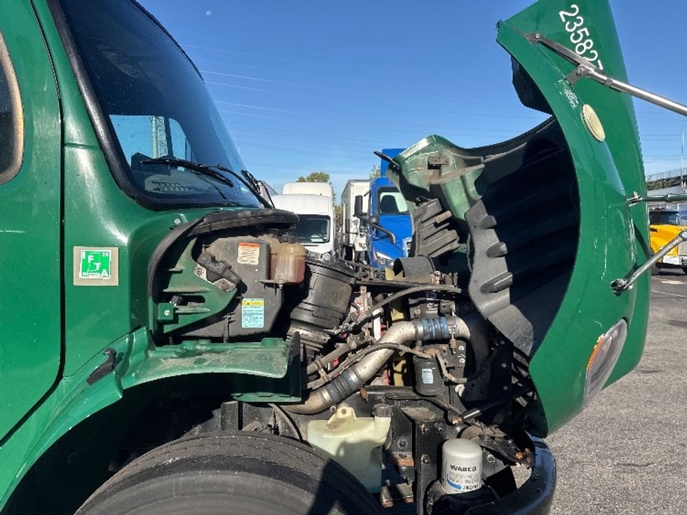 Flatbed Truck-Light and Medium Duty Trucks-Freightliner-2019-M2-North Bergen-NJ-113,549\n\t\tmiles-$ 45,500 - Image 20