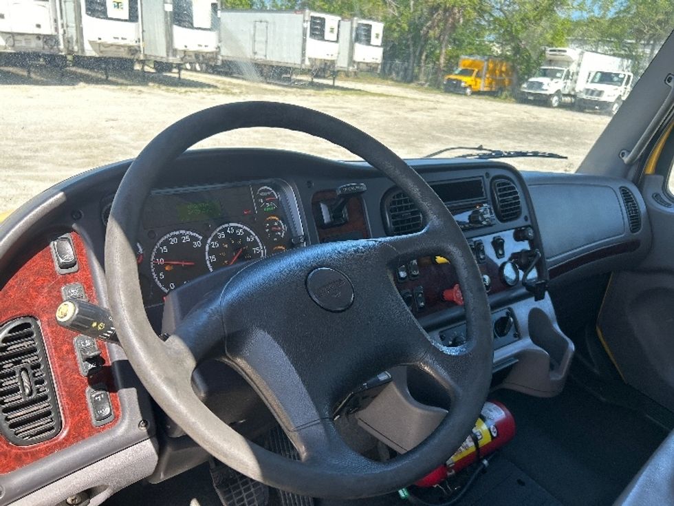Flatbed Truck-Light and Medium Duty Trucks-Freightliner-2019-M2-Ocala-FL-242,600\n\t\tmiles-$ 26,500 - Image 16