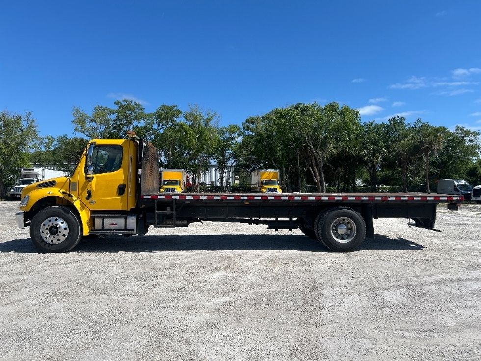 Flatbed Truck-Light and Medium Duty Trucks-Freightliner-2019-M2-Ocala-FL-242,600\n\t\tmiles-$ 26,500 - Image 4