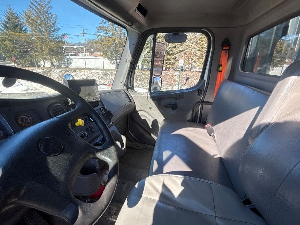 Flatbed Truck-Light and Medium Duty Trucks-Freightliner-2019-M2-Parsippany-NJ-171,207\n\t\tmiles-$ 68,000 - Image 19