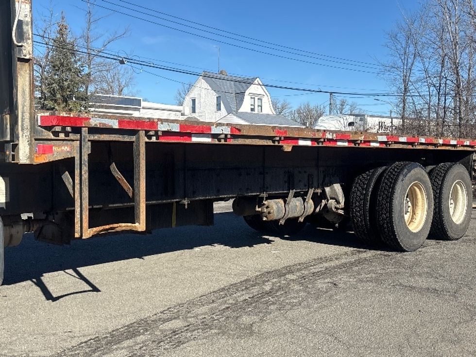 Flatbed Truck-Light and Medium Duty Trucks-Freightliner-2019-M2-Parsippany-NJ-171,207\n\t\tmiles-$ 68,000 - Image 5
