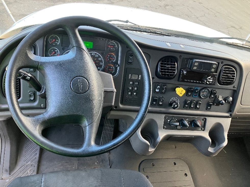 Flatbed Truck-Light and Medium Duty Trucks-Freightliner-2019-M2-Parsippany-NJ-326,788\n\t\tmiles-$ 46,250 - Image 14