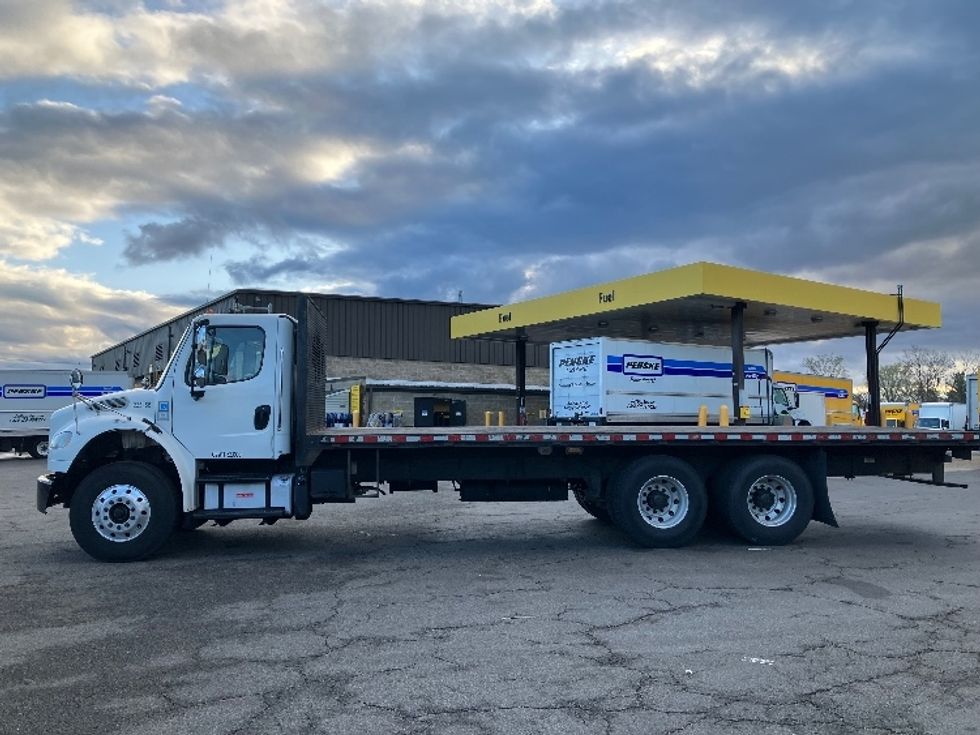 Flatbed Truck-Light and Medium Duty Trucks-Freightliner-2019-M2-Parsippany-NJ-326,788\n\t\tmiles-$ 46,250 - Image 4