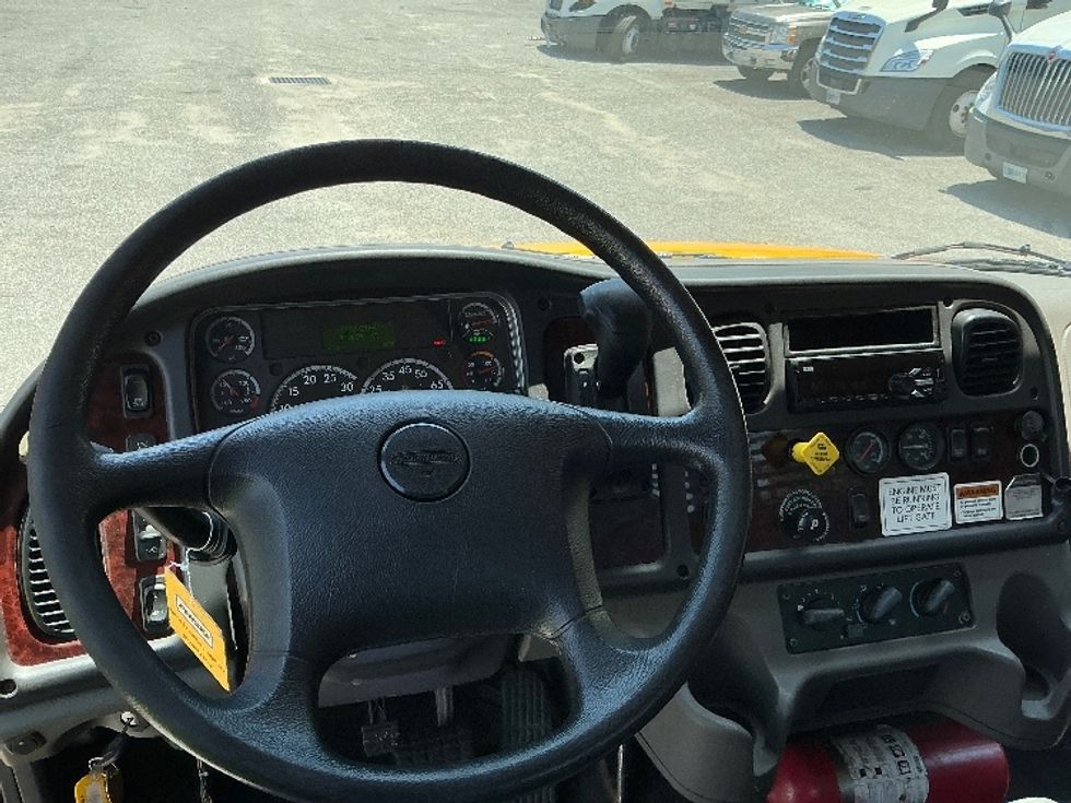 Flatbed Truck-Light and Medium Duty Trucks-Freightliner-2019-M2-Pensacola-FL-107,681\n\t\tmiles-$ 51,500 - Image 18