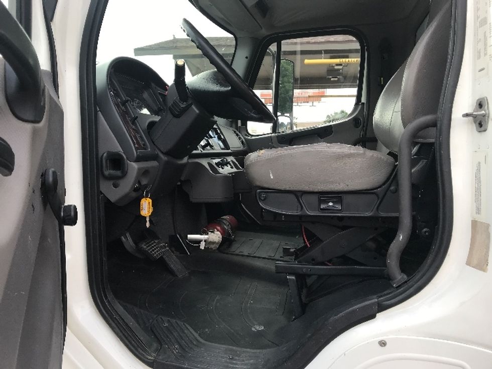 Flatbed Truck-Light and Medium Duty Trucks-Freightliner-2019-M2-Pensacola-FL-113,120\n\t\tmiles-$ 60,500 - Image 14