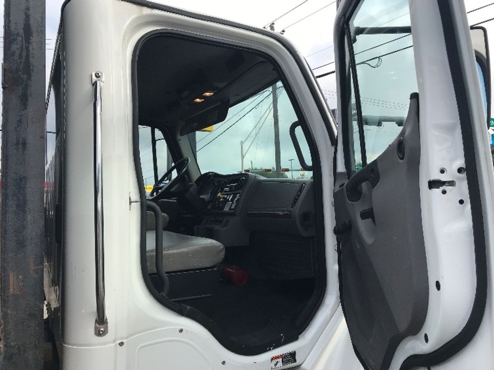 Flatbed Truck-Light and Medium Duty Trucks-Freightliner-2019-M2-Pensacola-FL-113,120\n\t\tmiles-$ 60,500 - Image 18
