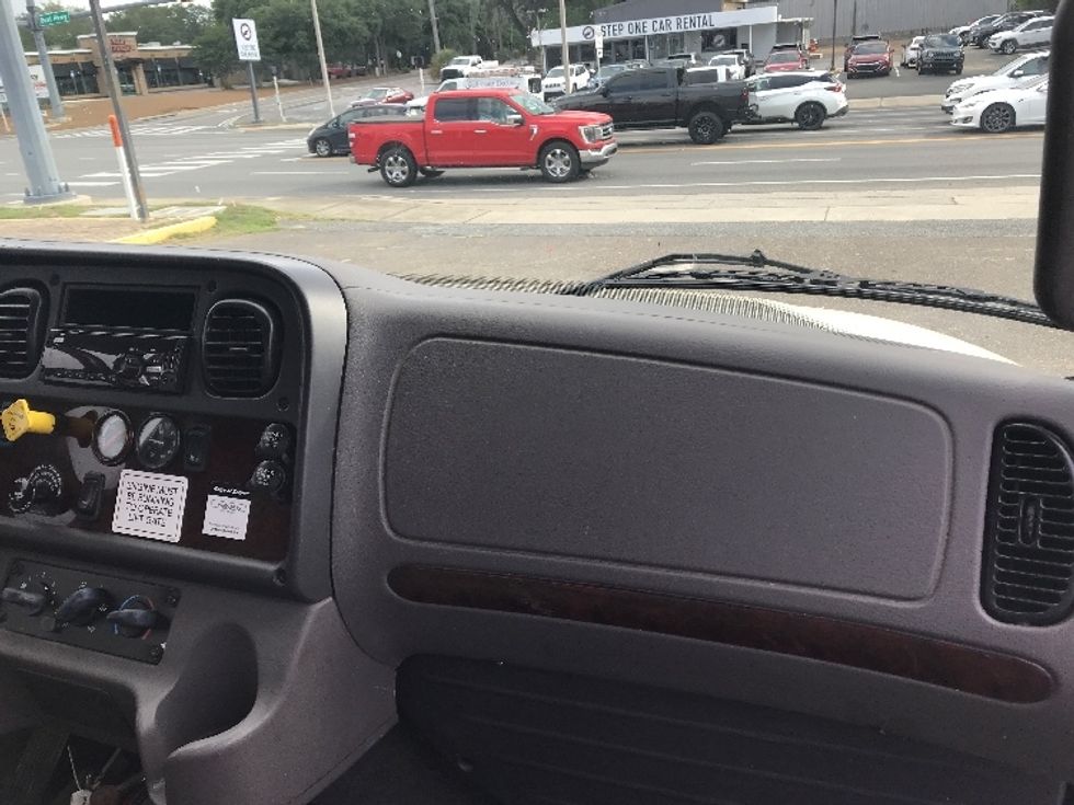 Flatbed Truck-Light and Medium Duty Trucks-Freightliner-2019-M2-Pensacola-FL-113,120\n\t\tmiles-$ 60,500 - Image 19