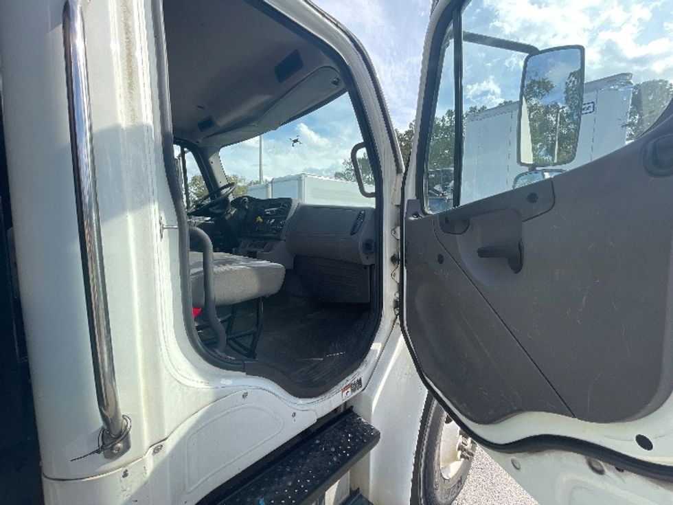 Flatbed Truck-Light and Medium Duty Trucks-Freightliner-2019-M2-Pensacola-FL-115,913\n\t\tmiles-$ 55,250 - Image 20