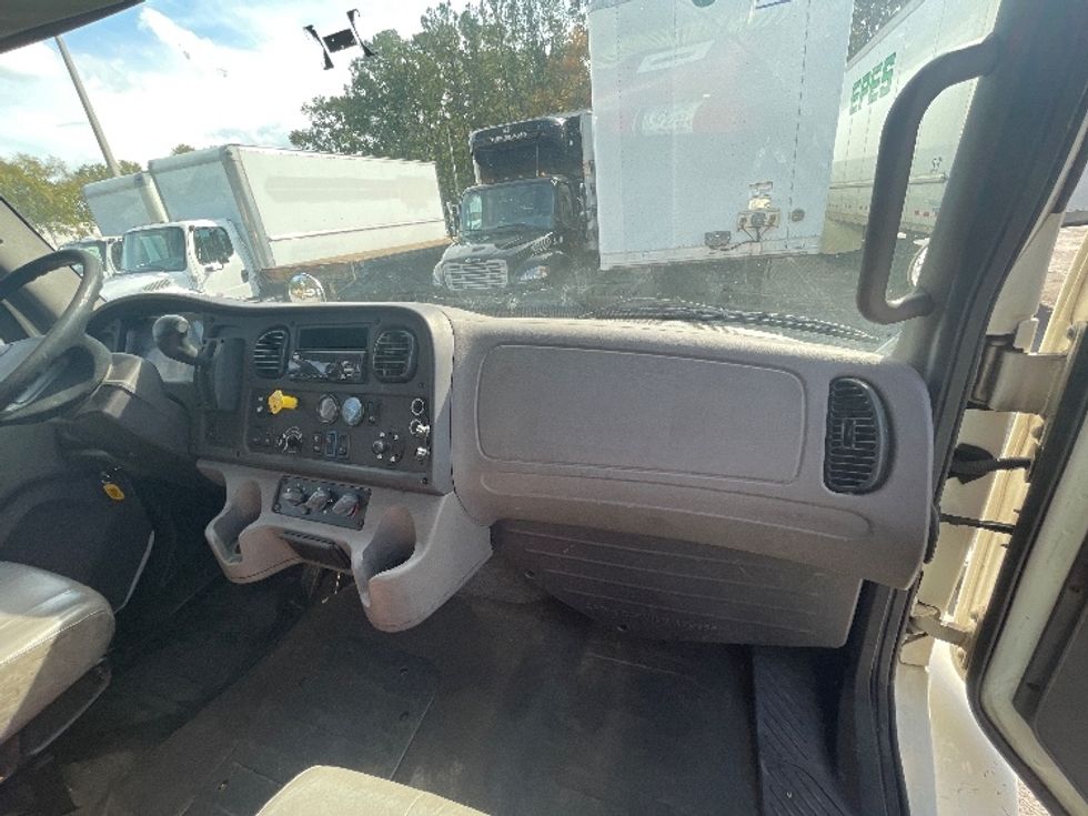 Flatbed Truck-Light and Medium Duty Trucks-Freightliner-2019-M2-Pensacola-FL-115,913\n\t\tmiles-$ 55,250 - Image 21