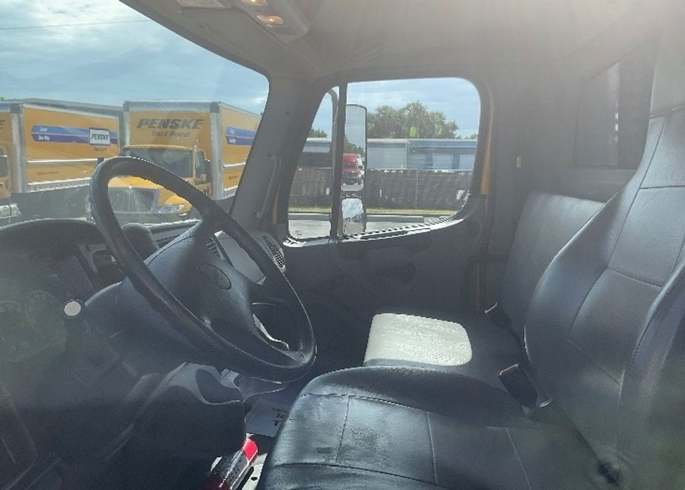 Flatbed Truck-Light and Medium Duty Trucks-Freightliner-2019-M2-Pensacola-FL-117,100\n\t\tmiles-$ 47,000 - Image 19