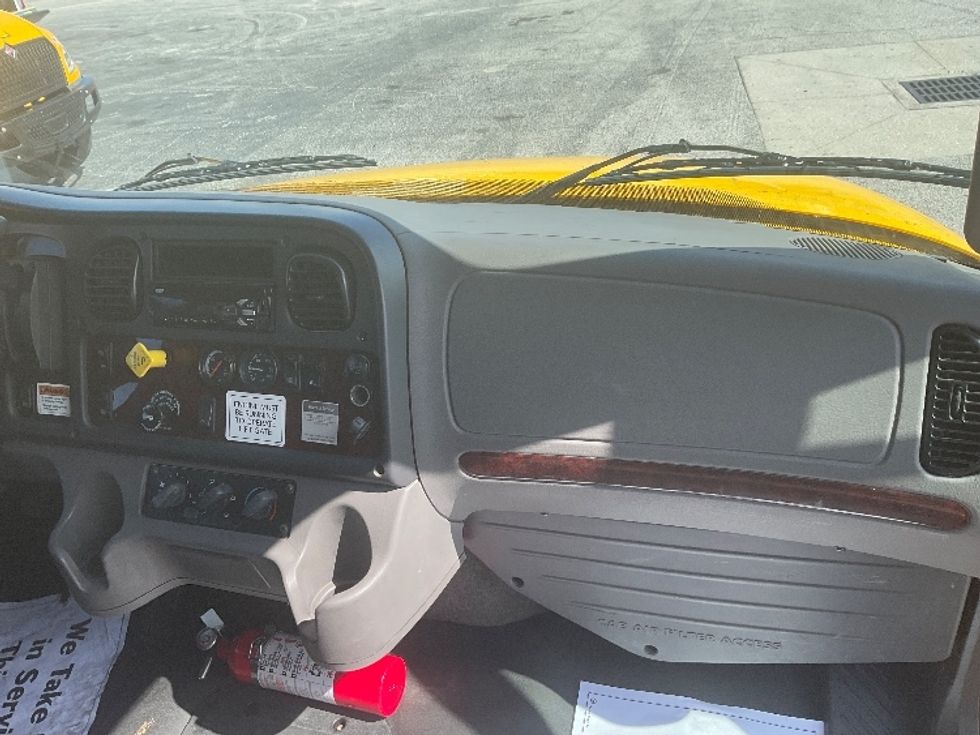 Flatbed Truck-Light and Medium Duty Trucks-Freightliner-2019-M2-Pensacola-FL-117,100\n\t\tmiles-$ 47,000 - Image 20