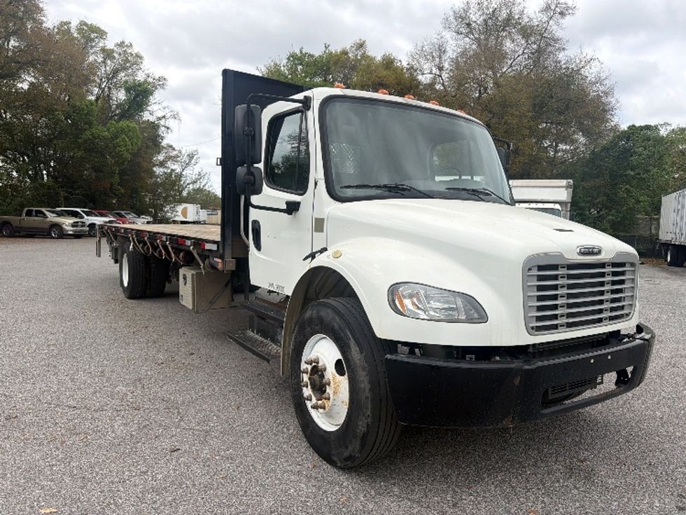 Flatbed Truck-Light and Medium Duty Trucks-Freightliner-2019-M2-Pensacola-FL-120,705\n\t\tmiles-$ 49,000 - Image 1