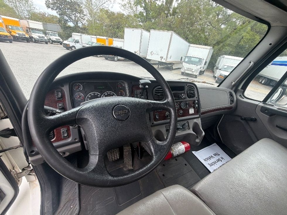 Flatbed Truck-Light and Medium Duty Trucks-Freightliner-2019-M2-Pensacola-FL-120,705\n\t\tmiles-$ 49,000 - Image 17