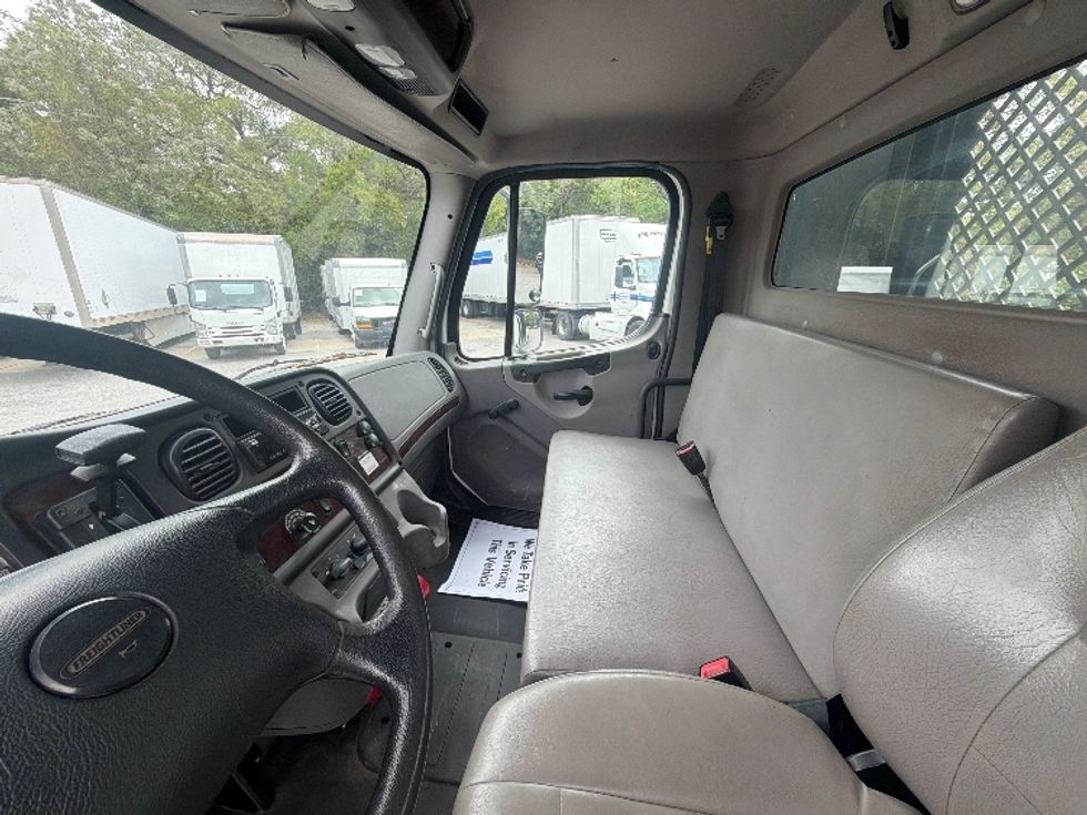 Flatbed Truck-Light and Medium Duty Trucks-Freightliner-2019-M2-Pensacola-FL-120,705\n\t\tmiles-$ 49,000 - Image 18