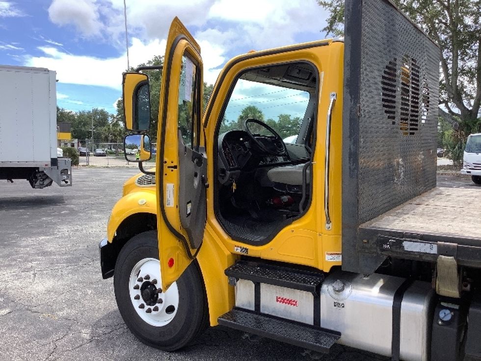 Flatbed Truck-Light and Medium Duty Trucks-Freightliner-2019-M2-Pensacola-FL-131,740\n\t\tmiles-$ 49,750 - Image 13