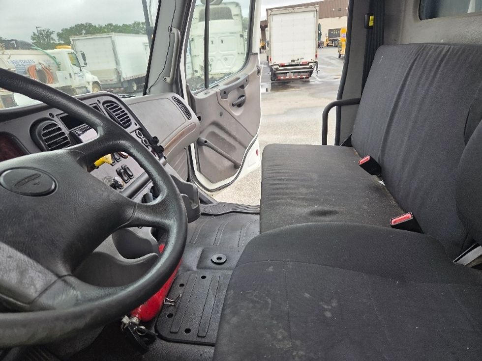 Flatbed Truck-Light and Medium Duty Trucks-Freightliner-2019-M2-Pensacola-FL-191,276\n\t\tmiles-$ 65,750 - Image 19