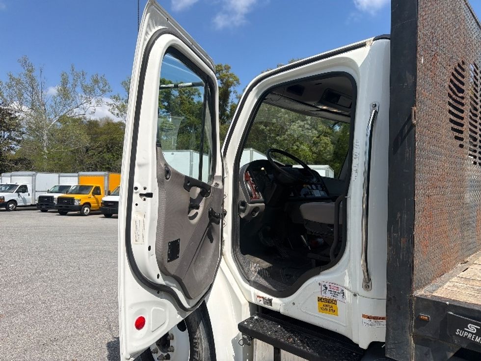 Flatbed Truck-Light and Medium Duty Trucks-Freightliner-2019-M2-Pensacola-FL-94,136\n\t\tmiles-$ 59,750 - Image 16