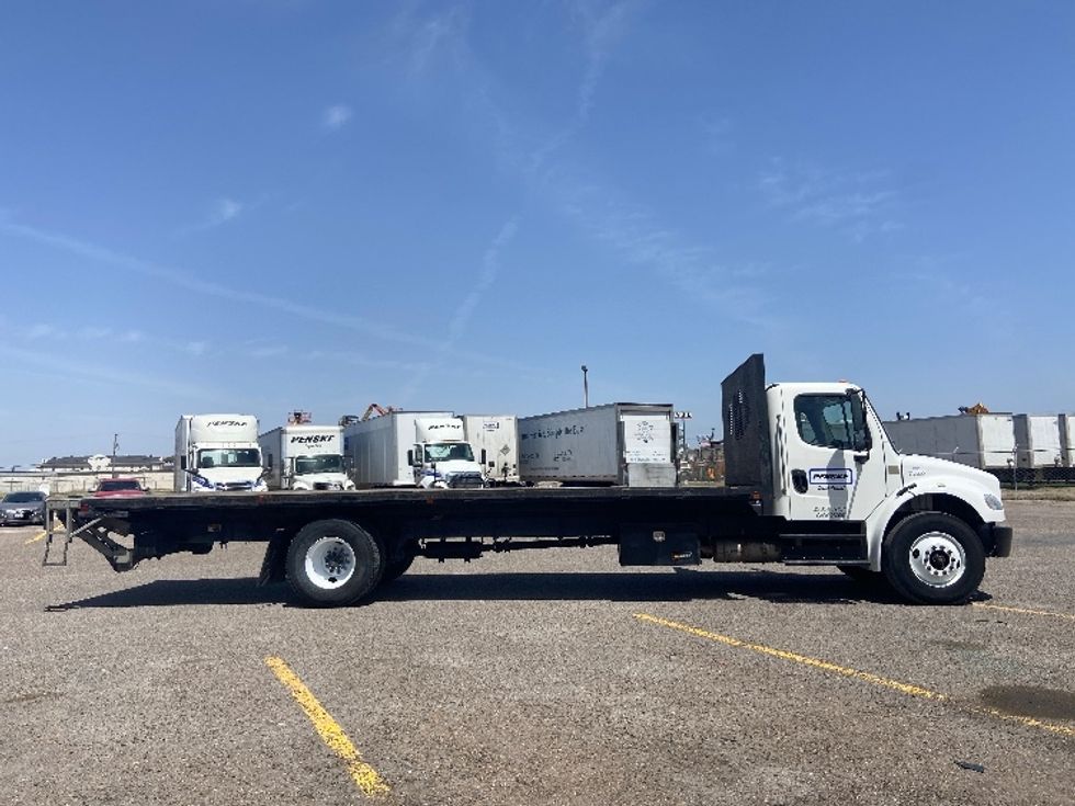 2019 Freightliner M2 106 Medium Duty photo 10