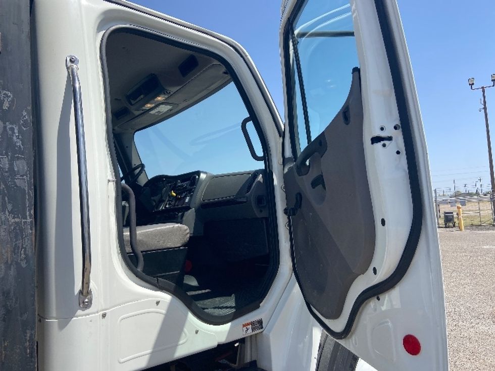 2019 Freightliner M2 106 Medium Duty photo 15