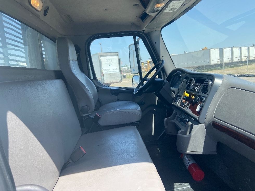 Flatbed Truck-Light and Medium Duty Trucks-Freightliner-2019-M2-Pharr-TX-161,674\n\t\tmiles-$ 56,500 - Image 18