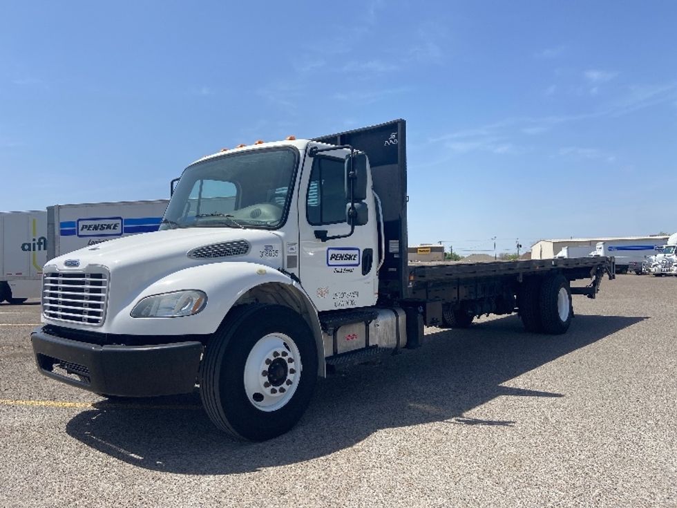 2019 Freightliner M2 106 Medium Duty photo 3