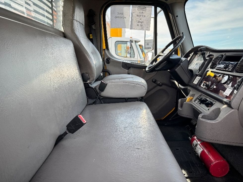 Flatbed Truck-Light and Medium Duty Trucks-Freightliner-2019-M2-Phoenix-AZ-161,445\n\t\tmiles-$ 45,250 - Image 22