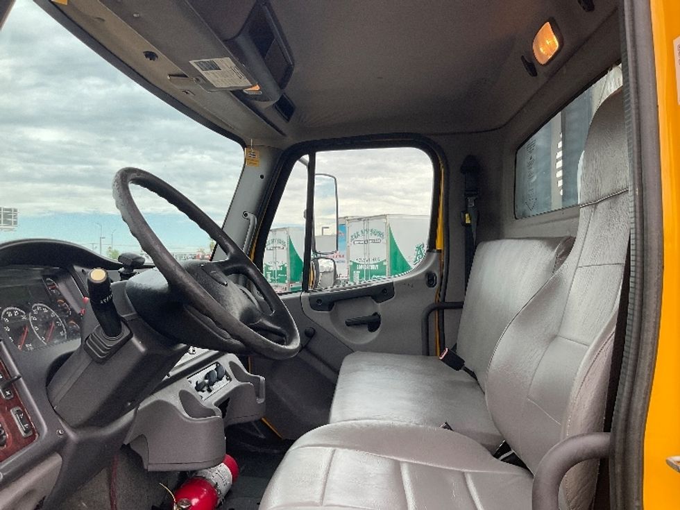 Flatbed Truck-Light and Medium Duty Trucks-Freightliner-2019-M2-Phoenix-AZ-167,359\n\t\tmiles-$ 45,750 - Image 19