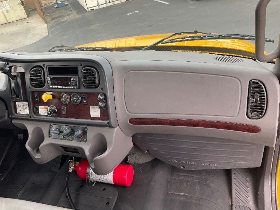 Flatbed Truck-Light and Medium Duty Trucks-Freightliner-2019-M2-Phoenix-AZ-167,359\n\t\tmiles-$ 45,750 - Image 21