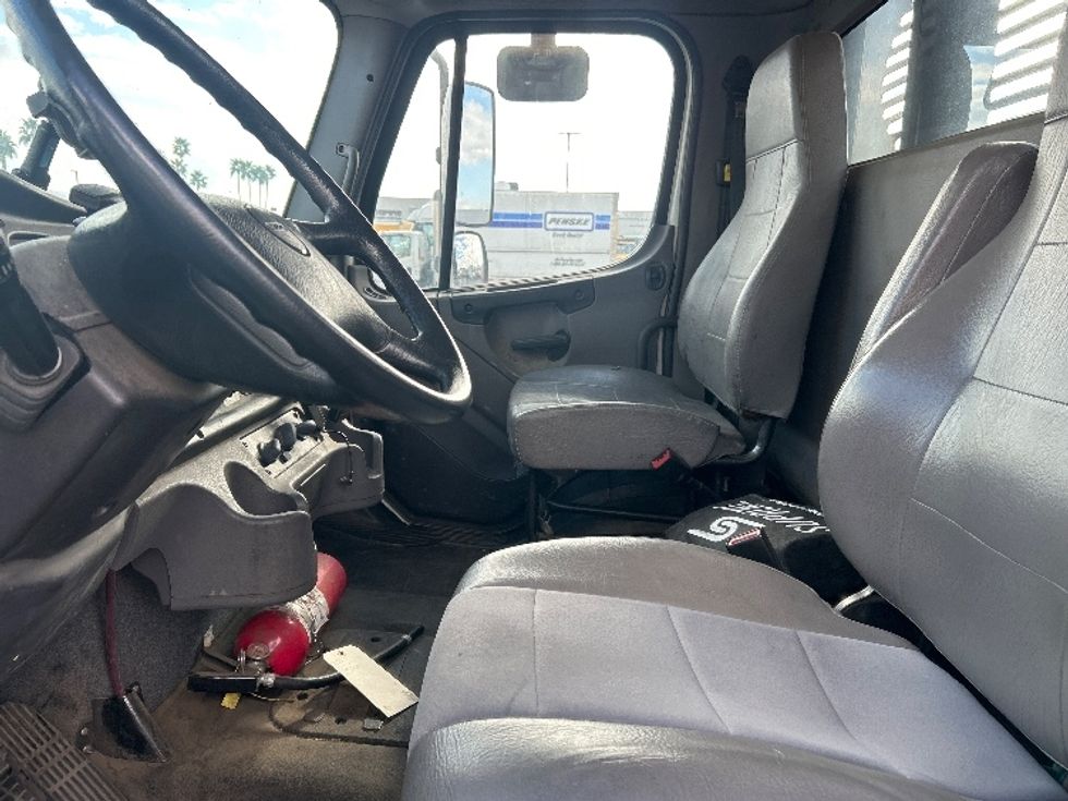 Flatbed Truck-Light and Medium Duty Trucks-Freightliner-2019-M2-Phoenix-AZ-96,941\n\t\tmiles-$ 53,750 - Image 19