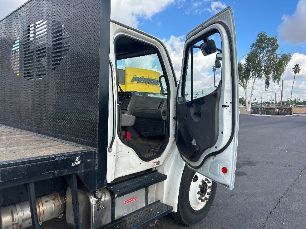 Flatbed Truck-Light and Medium Duty Trucks-Freightliner-2019-M2-Phoenix-AZ-96,941\n\t\tmiles-$ 53,750 - Image 20