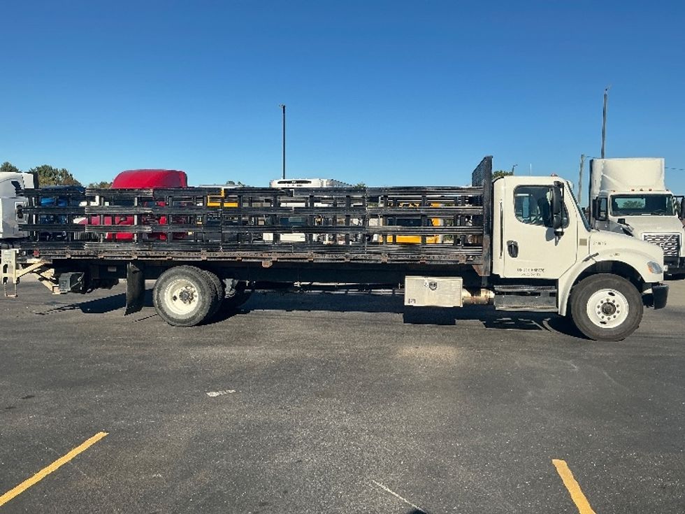 Flatbed Truck-Light and Medium Duty Trucks-Freightliner-2019-M2-Piqua-OH-119,230\n\t\tmiles-$ 56,500 - Image 15