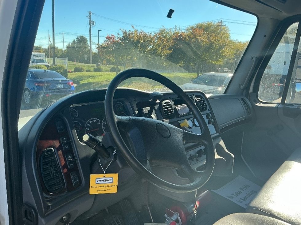 Flatbed Truck-Light and Medium Duty Trucks-Freightliner-2019-M2-Piqua-OH-119,230\n\t\tmiles-$ 56,500 - Image 17