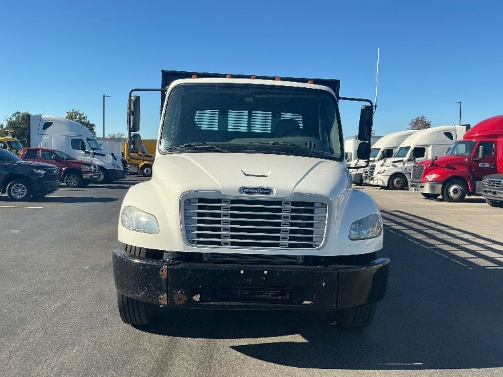 Flatbed Truck-Light and Medium Duty Trucks-Freightliner-2019-M2-Piqua-OH-119,230\n\t\tmiles-$ 56,500 - Image 2