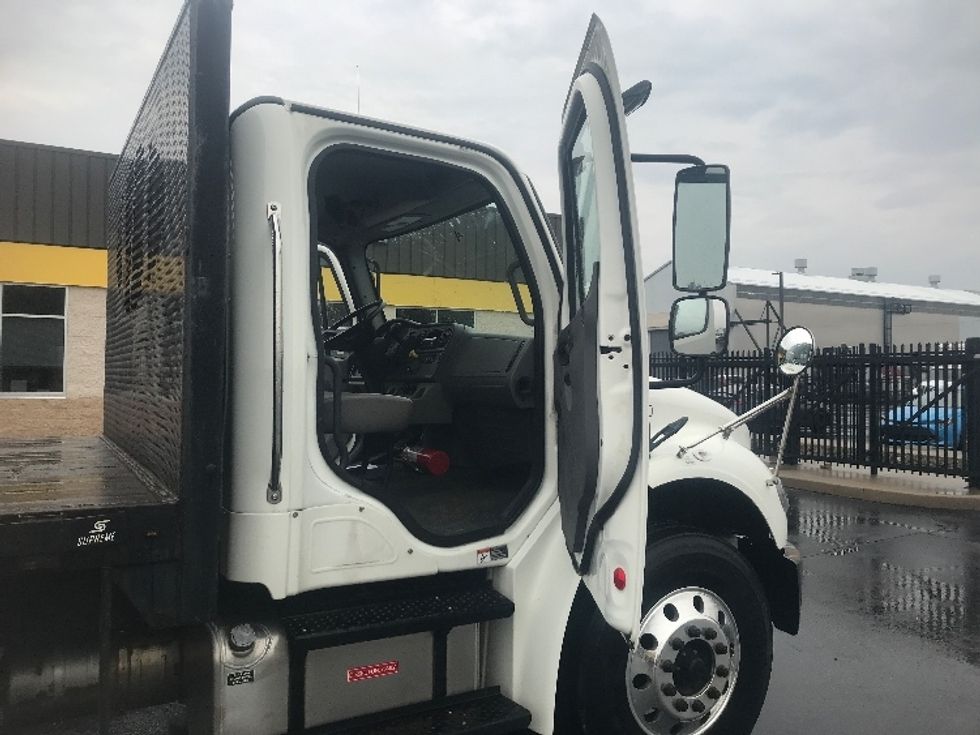 Flatbed Truck-Light and Medium Duty Trucks-Freightliner-2019-M2-Pittsburgh-PA-64,895\n\t\tmiles-$ 54,750 - Image 16