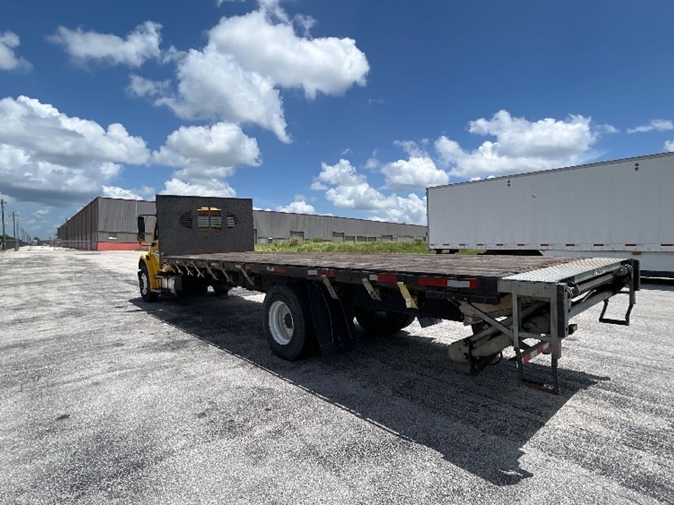 Flatbed Truck-Light and Medium Duty Trucks-Freightliner-2019-M2-Plant City-FL-140,805\n\t\tmiles-$ 53,000 - Image 6