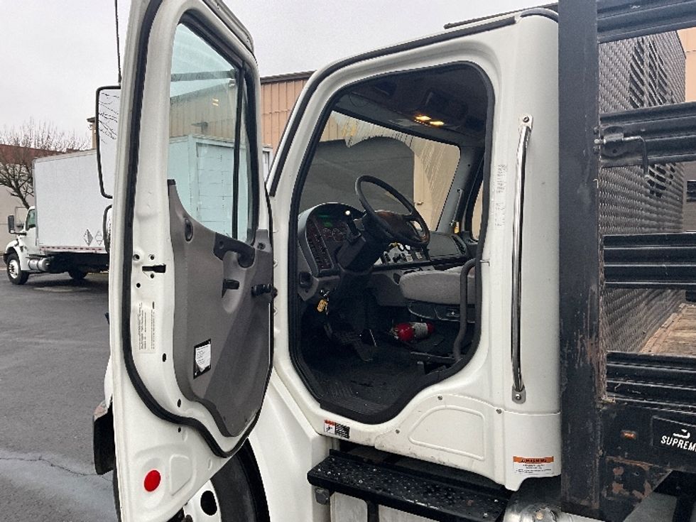 Flatbed Truck-Light and Medium Duty Trucks-Freightliner-2019-M2-Portland-OR-115,021\n\t\tmiles-$ 55,250 - Image 16