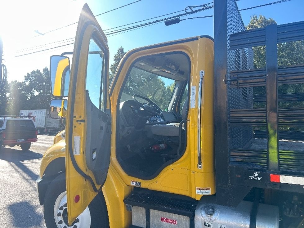 Flatbed Truck-Light and Medium Duty Trucks-Freightliner-2019-M2-Portland-OR-81,389\n\t\tmiles-$ 55,000 - Image 18