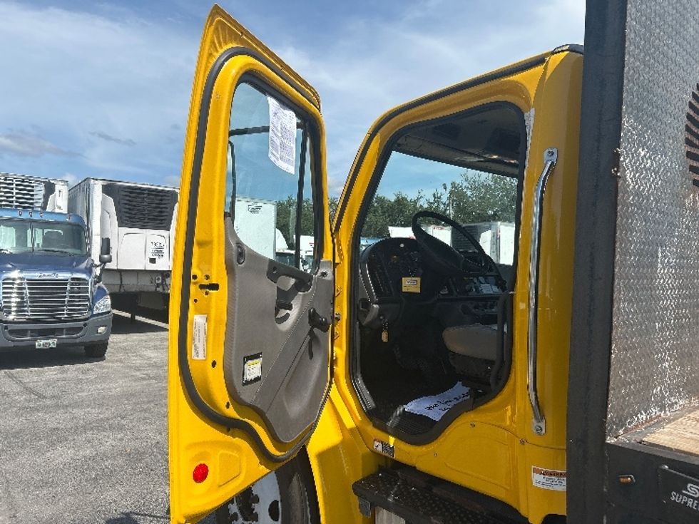 Flatbed Truck-Light and Medium Duty Trucks-Freightliner-2019-M2-Riviera Beach-FL-135,370\n\t\tmiles-$ 53,500 - Image 14