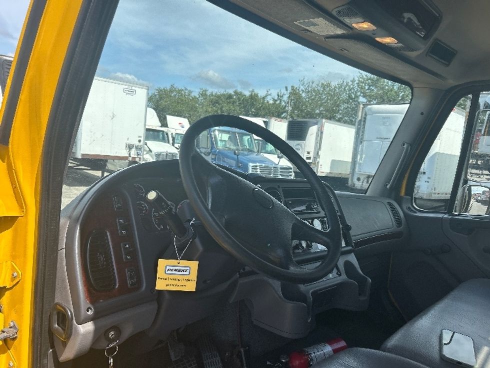Flatbed Truck-Light and Medium Duty Trucks-Freightliner-2019-M2-Riviera Beach-FL-135,370\n\t\tmiles-$ 53,500 - Image 15