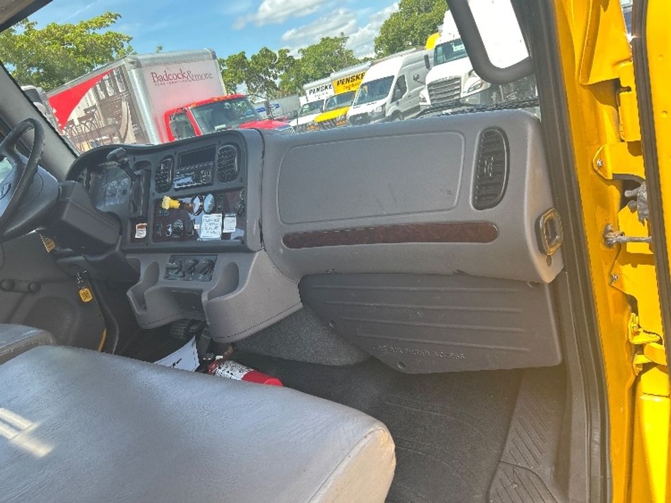 Flatbed Truck-Light and Medium Duty Trucks-Freightliner-2019-M2-Riviera Beach-FL-135,370\n\t\tmiles-$ 53,500 - Image 19