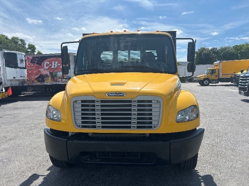 Flatbed Truck-Light and Medium Duty Trucks-Freightliner-2019-M2-Riviera Beach-FL-135,370\n\t\tmiles-$ 53,500 - Image 2