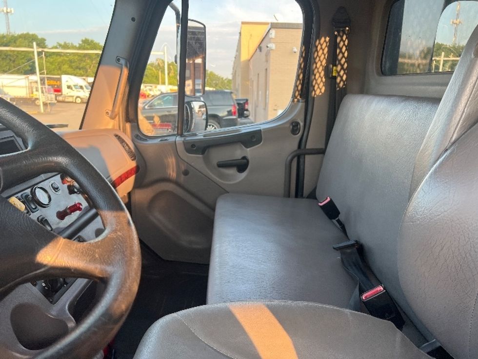 Flatbed Truck-Light and Medium Duty Trucks-Freightliner-2019-M2-Rochester-NY-206,517\n\t\tmiles-$ 40,250 - Image 19