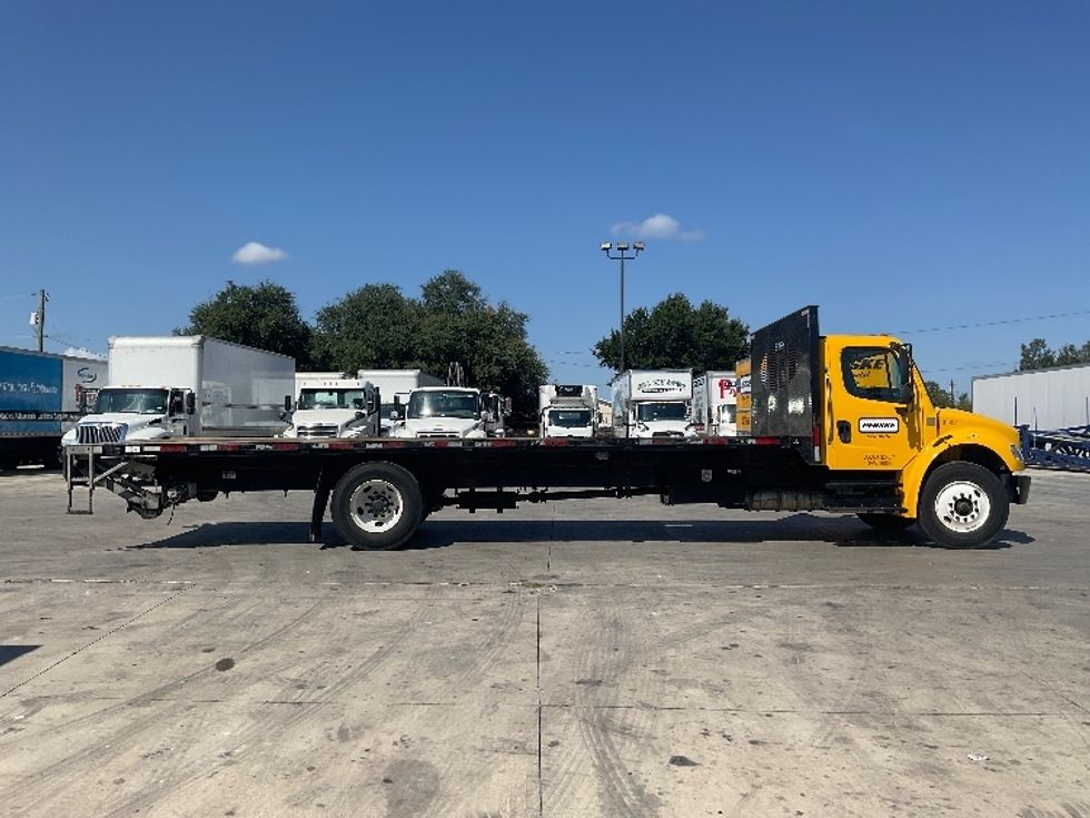 2019 Freightliner M2 106 Medium Duty photo 10