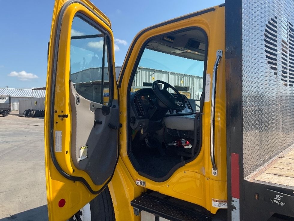 2019 Freightliner M2 106 Medium Duty photo 11