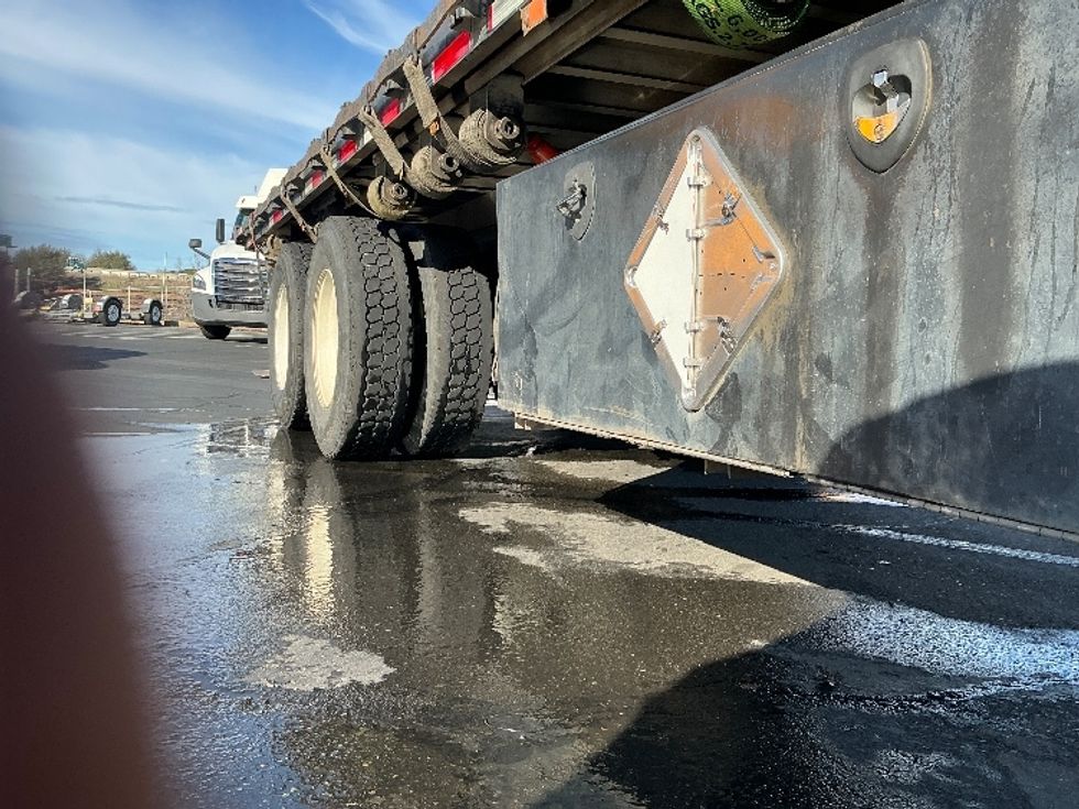 Flatbed Truck-Light and Medium Duty Trucks-Freightliner-2019-M2-Sacramento-CA-242,940\n\t\tmiles-$ 53,250 - Image 10