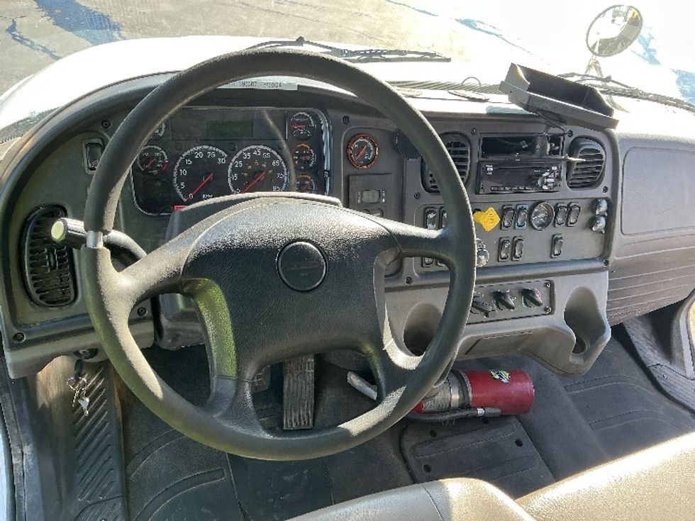 Flatbed Truck-Light and Medium Duty Trucks-Freightliner-2019-M2-Sacramento-CA-242,940\n\t\tmiles-$ 53,250 - Image 14