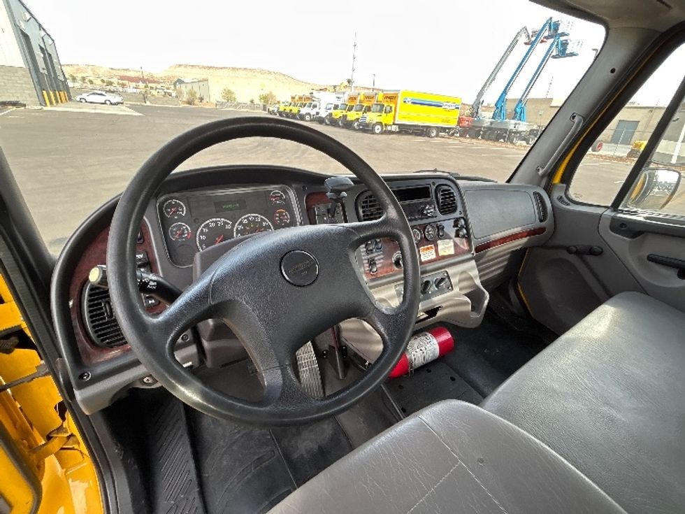 Flatbed Truck-Light and Medium Duty Trucks-Freightliner-2019-M2-Saint George-UT-103,742\n\t\tmiles-$ 55,000 - Image 17