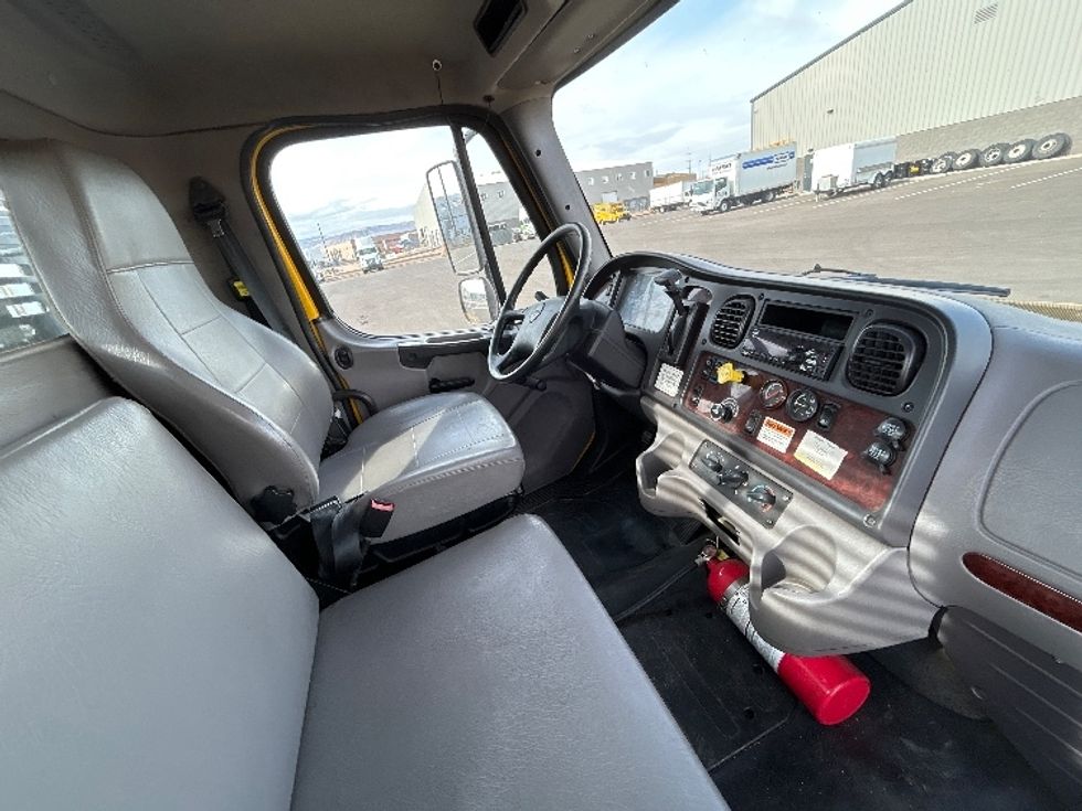 Flatbed Truck-Light and Medium Duty Trucks-Freightliner-2019-M2-Saint George-UT-103,742\n\t\tmiles-$ 55,000 - Image 22
